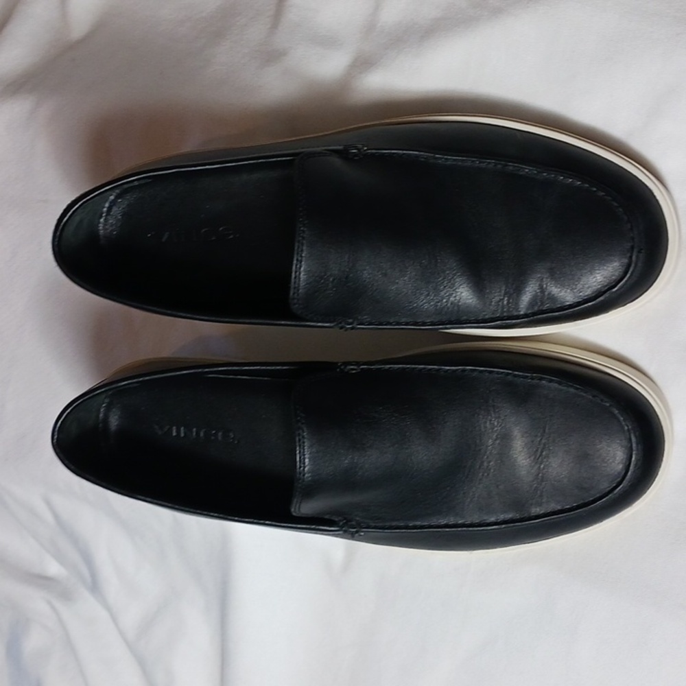 Vince Taro Leather Slip On Loafers Preppy Sleek Size 10